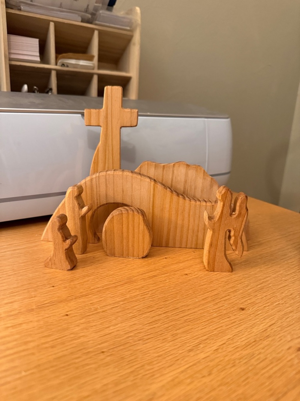 Hand-Carved Wooden Resurection Set - Natural Wood